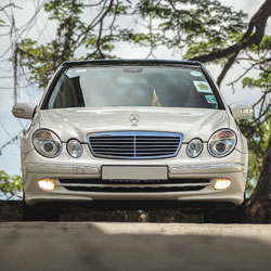 Mercedes E-Class W211